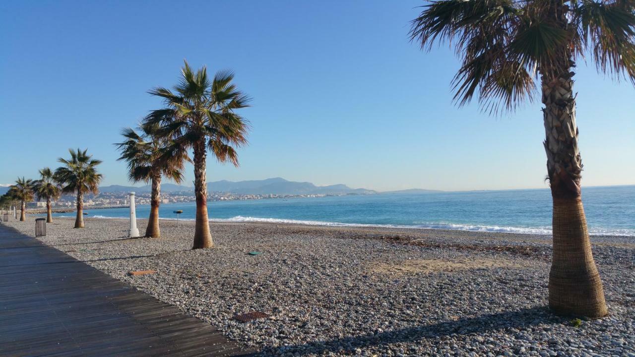 Residence Cap Azur Maison N° 106 Villeneuve-Loubet Bagian luar foto
